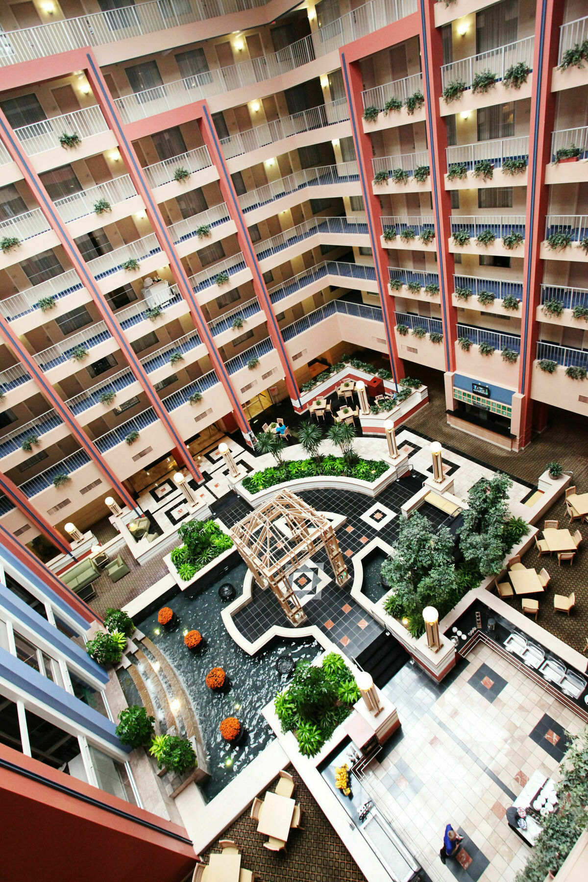 Embassy Suites Cincinnati - Rivercenter Covington Exterior foto